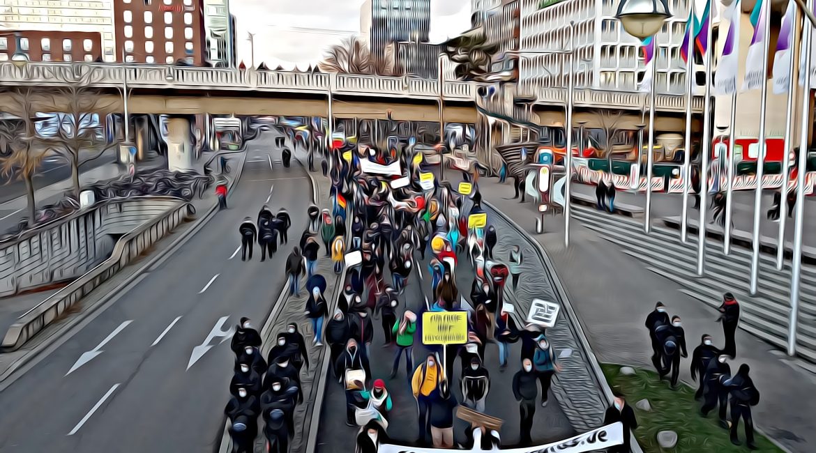 Freiburg i.Br. 27 November – Anti-Corona-Demonstration mit mächtigem Zulauf