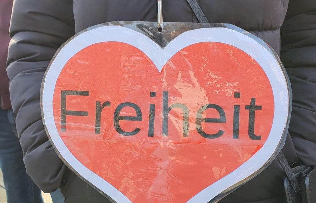 Demonstrationen in Freiburg mit weltweiten Schlagzeilen