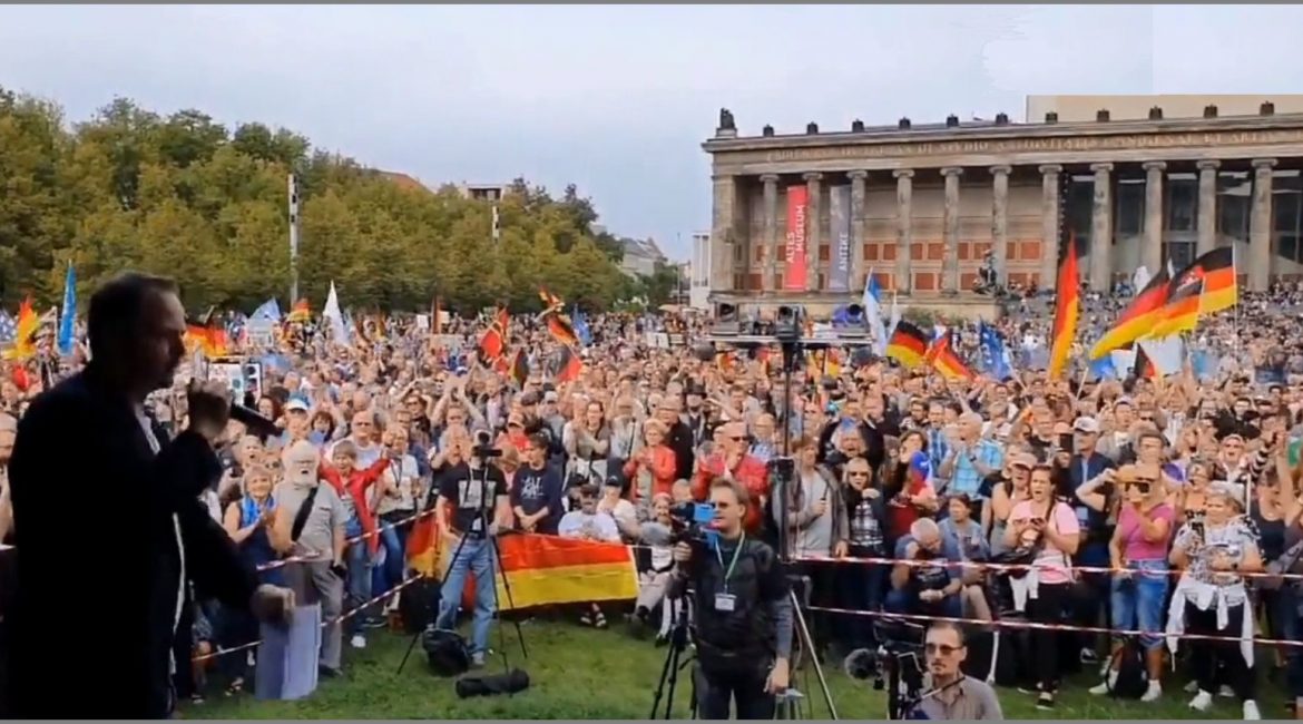 Demo mit Rücktrittsforderung an die Bundesregierung – 200.000 Teilnehmer in Berlin…